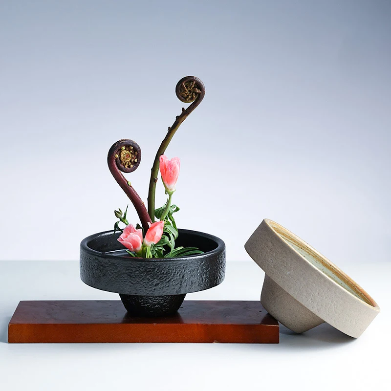 Japanese Frog Ceramic Vase Ike - Ikebana Vase Kenzan review and price